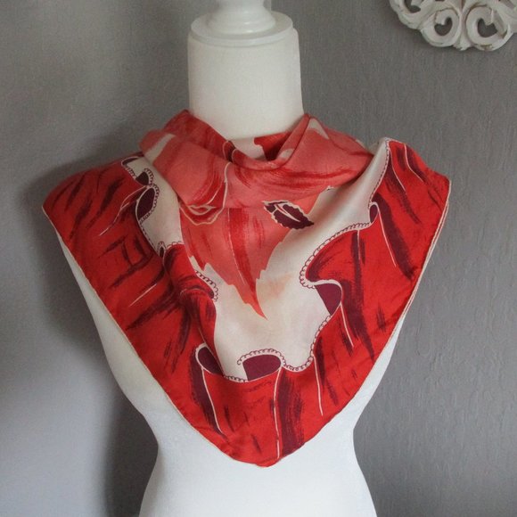 1940s rose leaf scarf - Picture 3 of 8